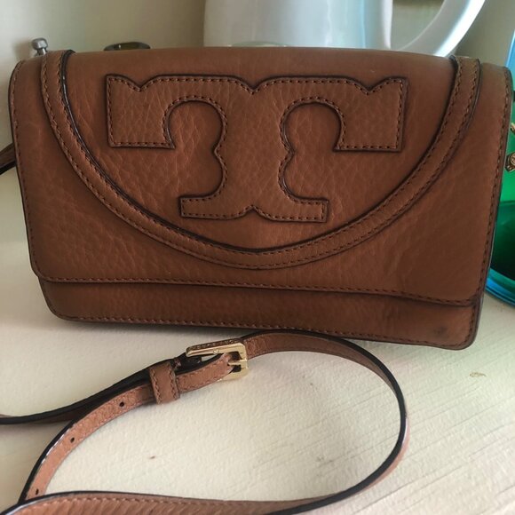 Tory Burch Handbags - Tory Burch ALL T Crossbody Bag Bark